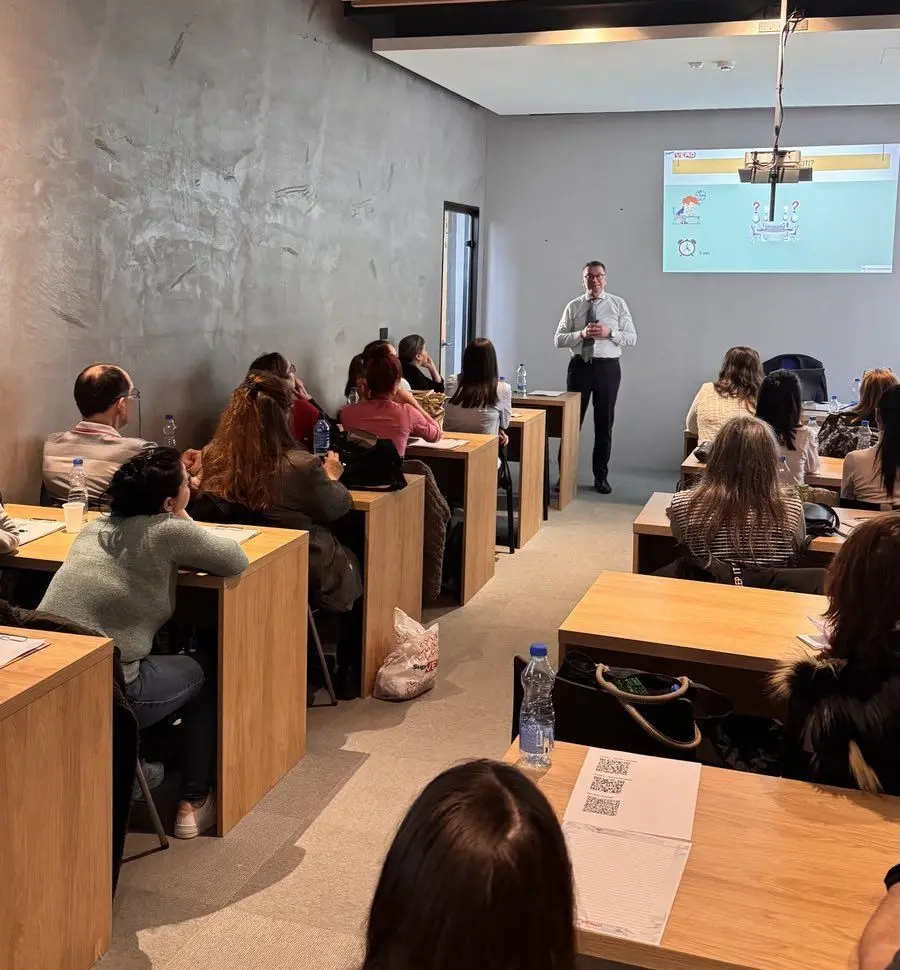 Nikos Sliousaregko presenting to a training group